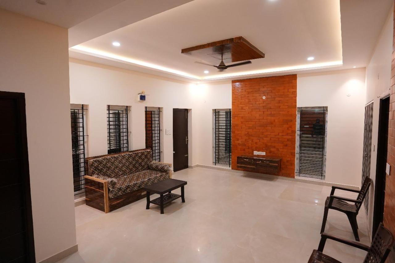 Melody Inn Luxury Home Stay يركواد المظهر الخارجي الصورة