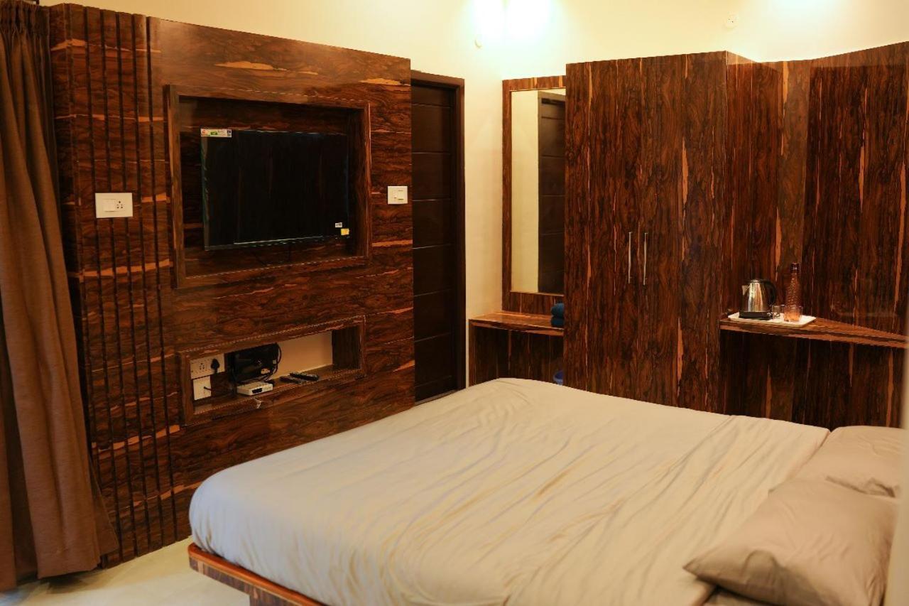 Melody Inn Luxury Home Stay يركواد المظهر الخارجي الصورة