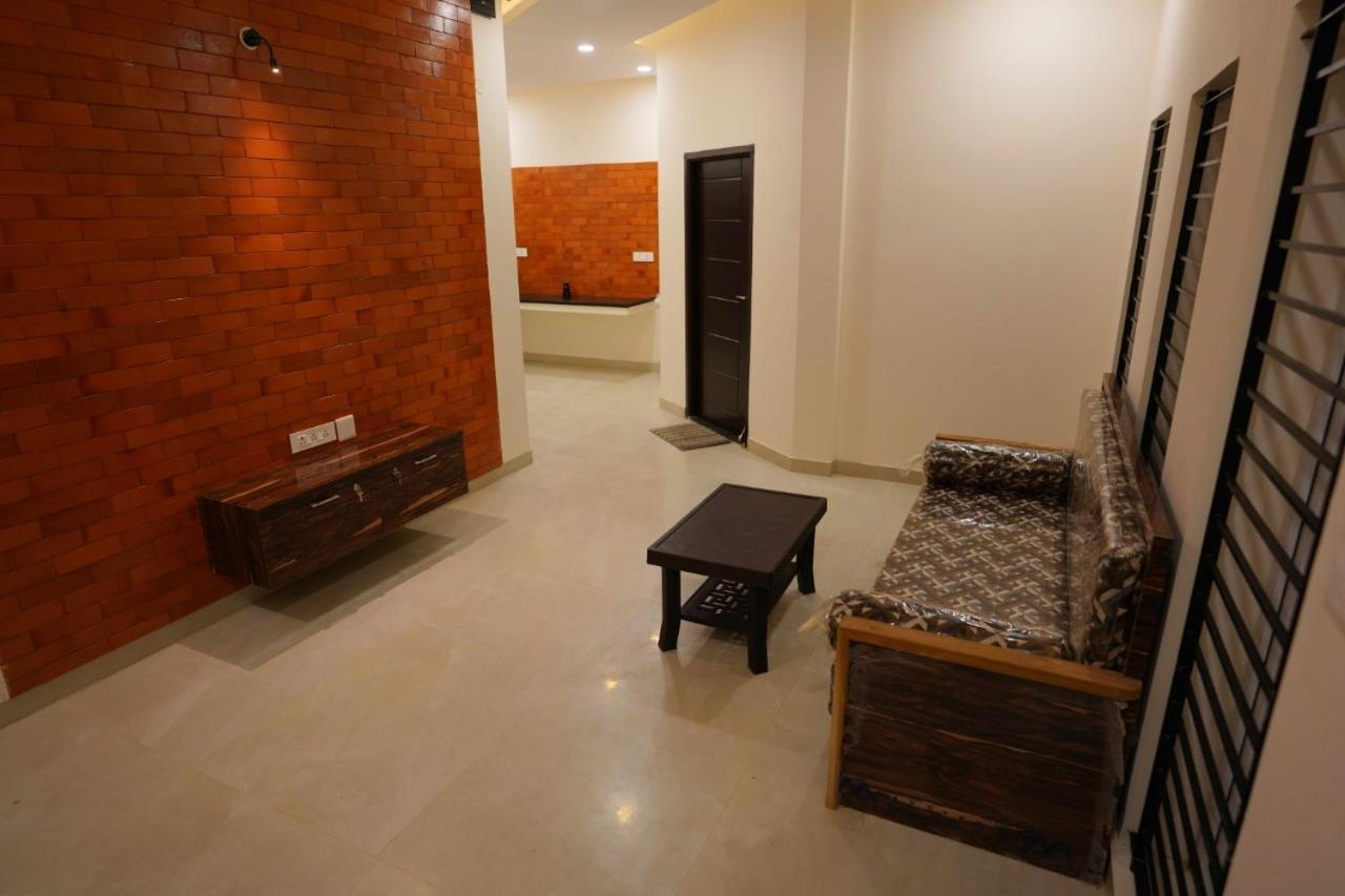 Melody Inn Luxury Home Stay يركواد المظهر الخارجي الصورة